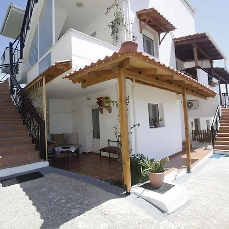 Διαμέρισμα Golden Nest