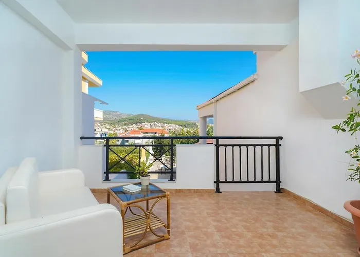 Apartamento Golden Nest *